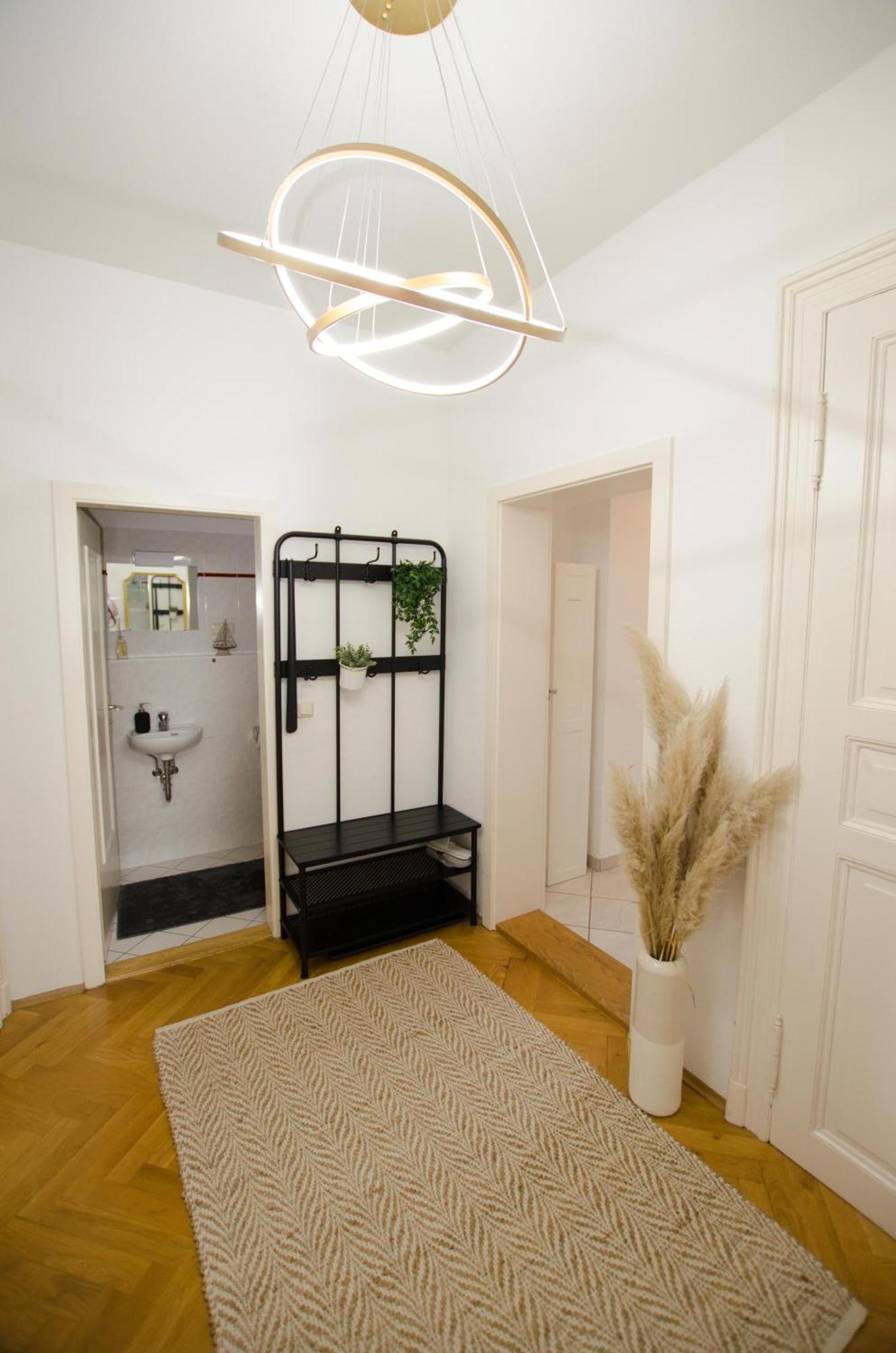 Casarina - Stilvoller Altbau In Zentraler Lage Apartment Dresden Luaran gambar